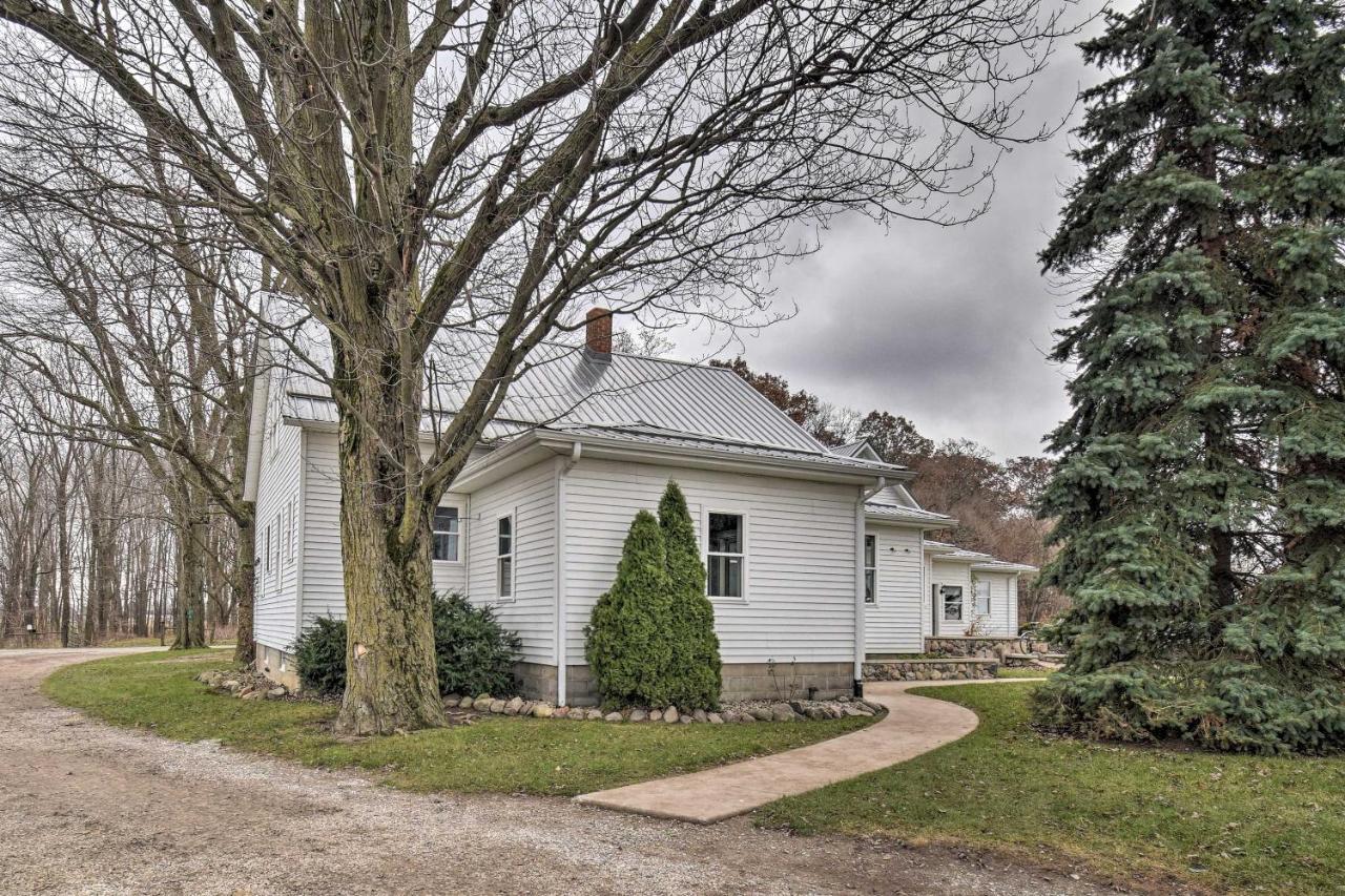 Charming Dairy Farm Home In Indiana Amish Country Shipshewana Exterior foto