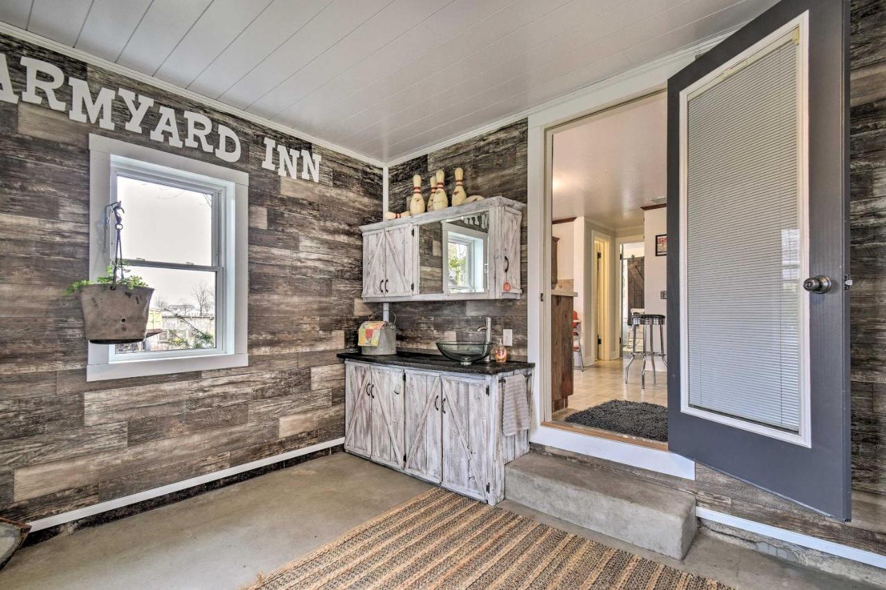 Charming Dairy Farm Home In Indiana Amish Country Shipshewana Exterior foto